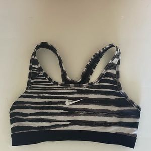 🦓NIKE DRY FIT SPORTS BRA🦓